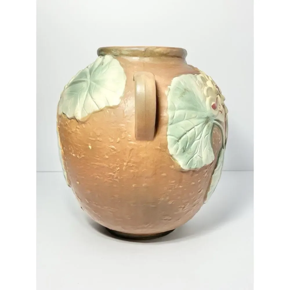 Roseville pottery reproduction